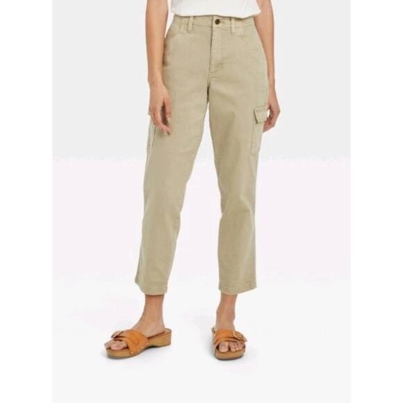Universal Thread High Rise Straight Leg Utility Cargo Pants Tan Women's Size 6 - Picture 1 of 9